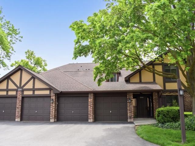 Condo for sale in Wheaton, Illinois