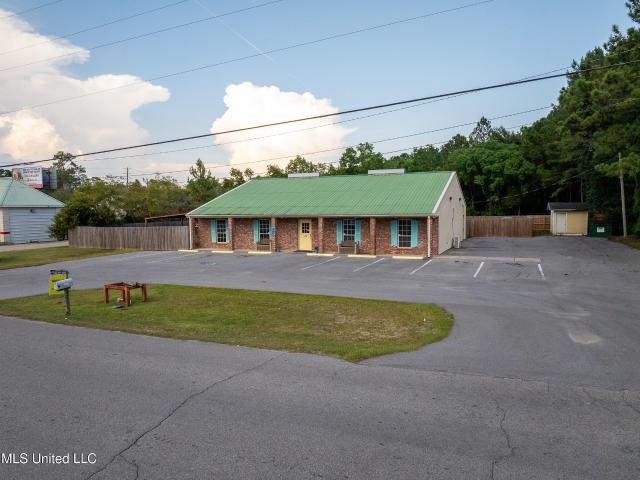 Commercial for sale in North Biloxi, Biloxi