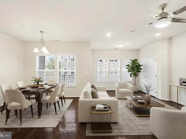 Condo for sale in Ellicott City, Maryland