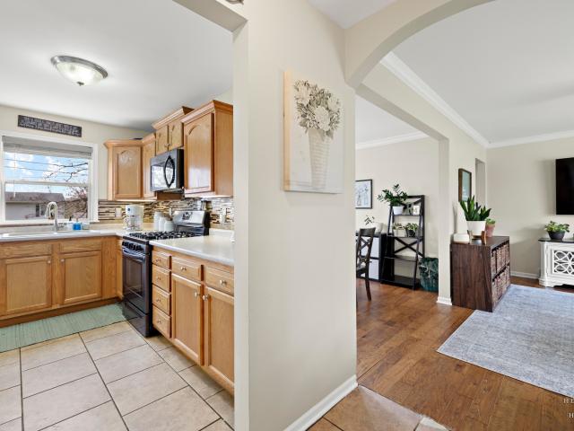 House for sale in Mchenry, Illinois
