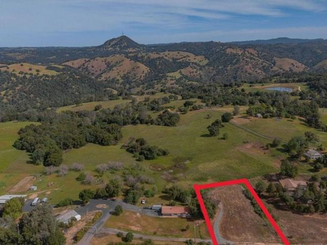 Land for sale in Mokelumne Hill, California