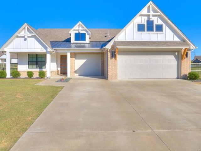 House for sale in Owasso, Tulsa County