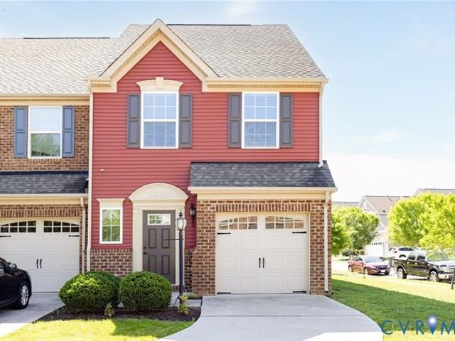 Townhouse for sale in Virginia