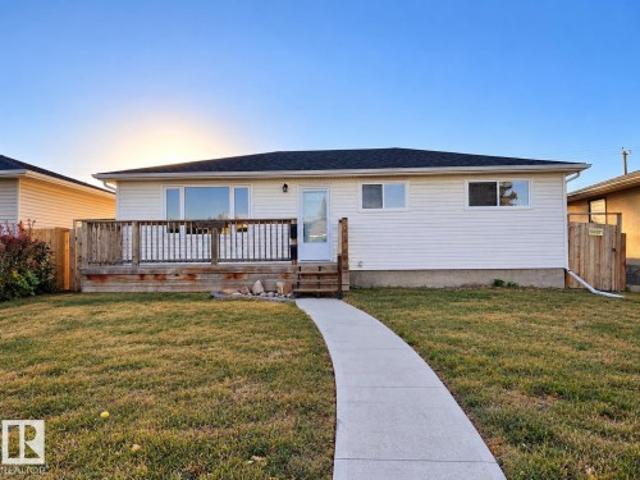 House for sale in Meadowlark Park, Edmonton