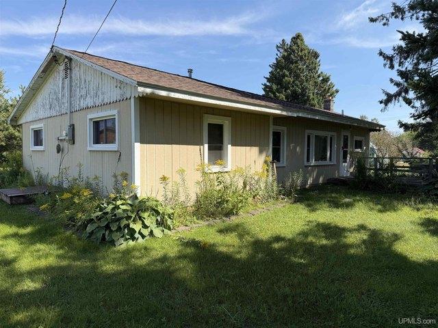 House for sale in Manistique, Michigan