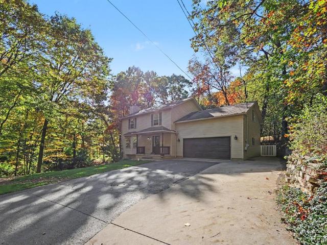House for sale in Thendra Park, Independence Charter Township
