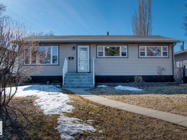 House for sale in Wedgewood, Alberta