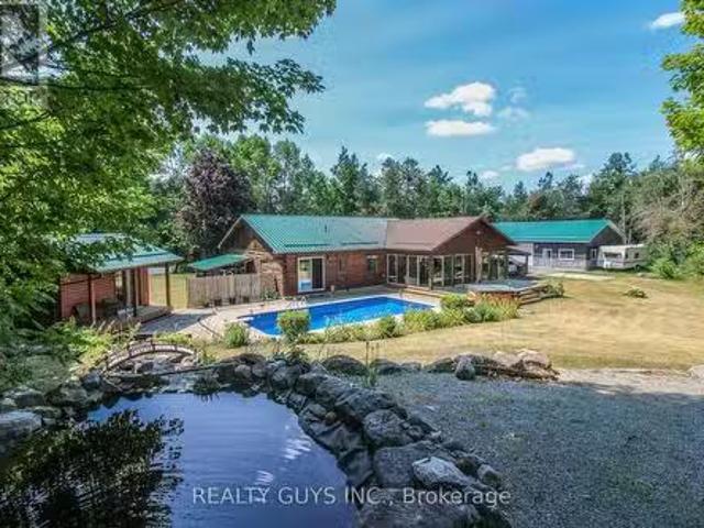 House for sale in Ontario