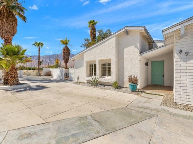 House for sale in Palm Springs, Riverside County