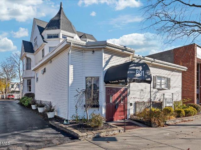 Property for sale in Albany, New York