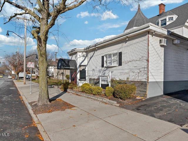 House for sale in Albany, New York