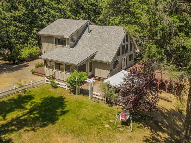 House for sale in Lewiston, California