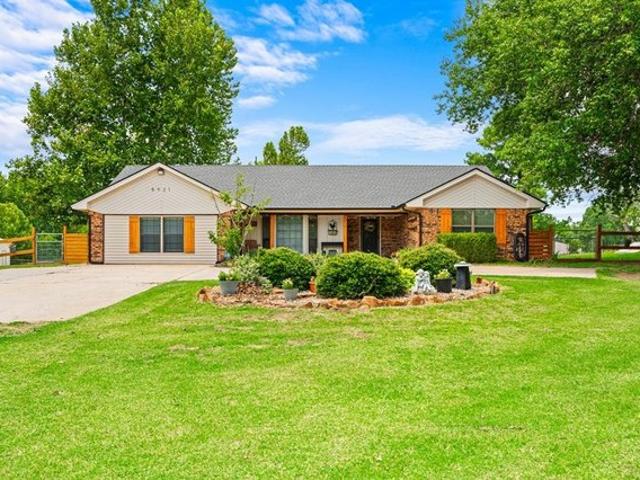 House for sale in Yukon, Oklahoma