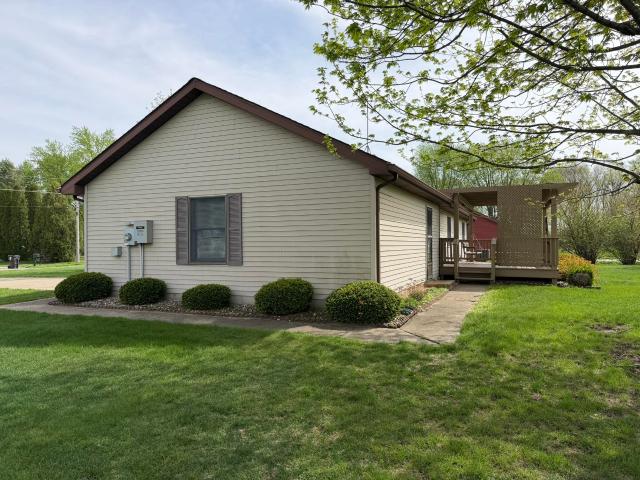 House for sale in Demotte, Indiana