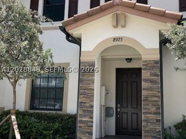 Condo for sale in Hialeah, Florida
