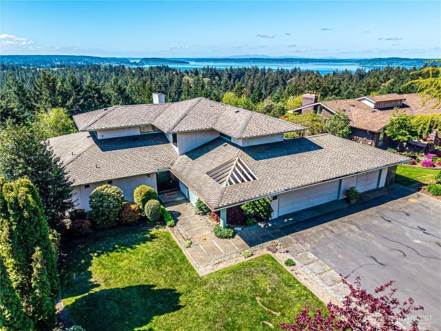 House for sale in University Place, Washington