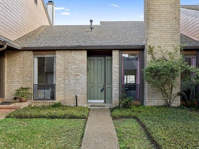 Townhouse for sale in Leesville, Texas