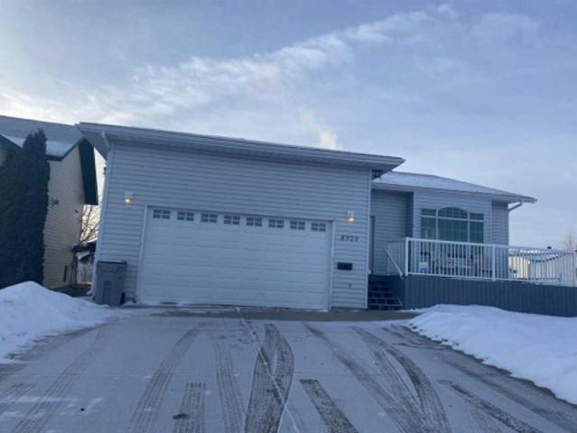 House for rent in Crystal Heights, Grande Prairie