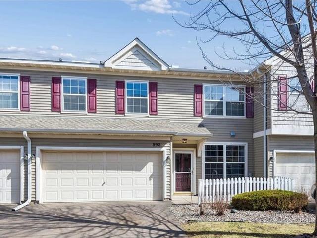 Townhouse for sale in Chaska, Minnesota