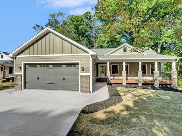 House for sale in Pendleton, South Carolina