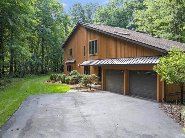 House for sale in Grosse Ile, Michigan