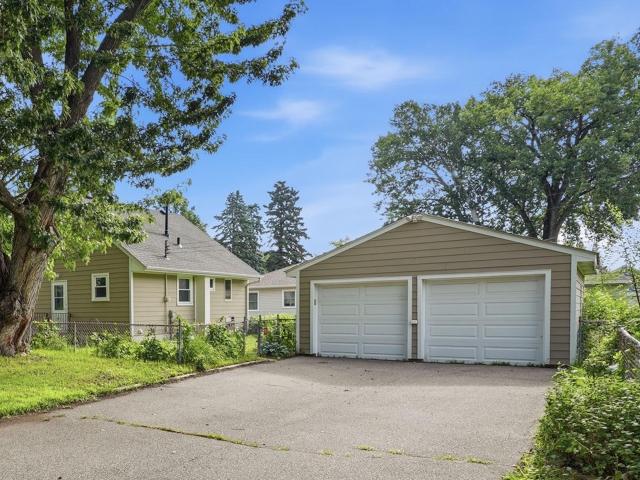 House for sale in Hennepin, Minnesota