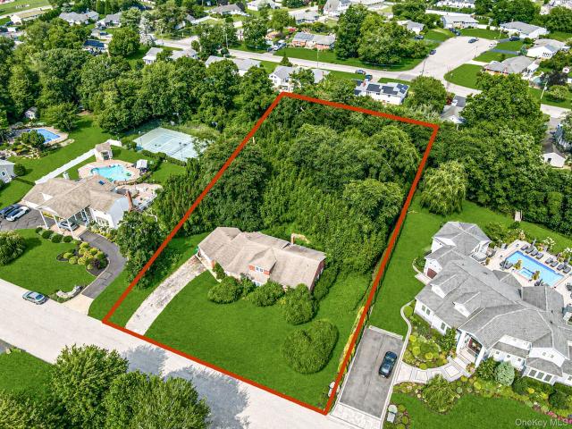 House for sale in West Bay Shore, Town of Islip