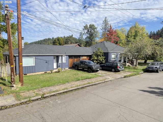 House for sale in Eugene, Lane County