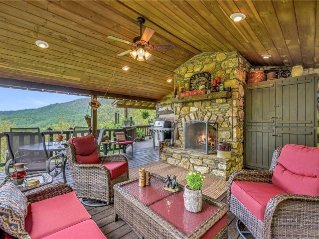 House for sale in Todd, North Carolina