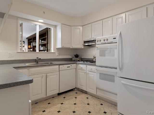 House for sale in Huntington Woods, Michigan