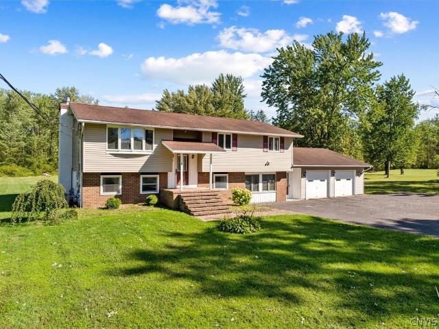 House for sale in Bloomingburg, New York