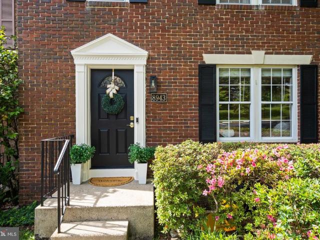 Townhouse for sale in Virginia