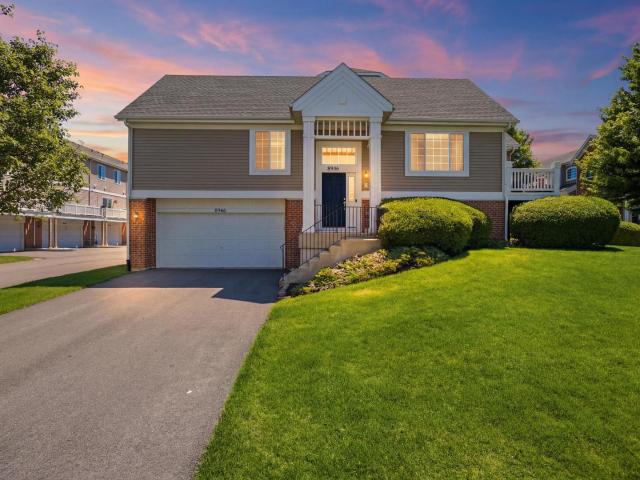 Townhouse for sale in Mchenry, Illinois