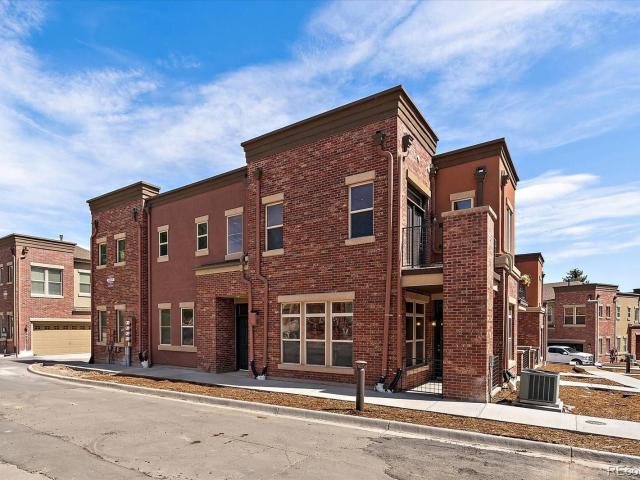 Townhouse for sale in Arapahoe, Colorado