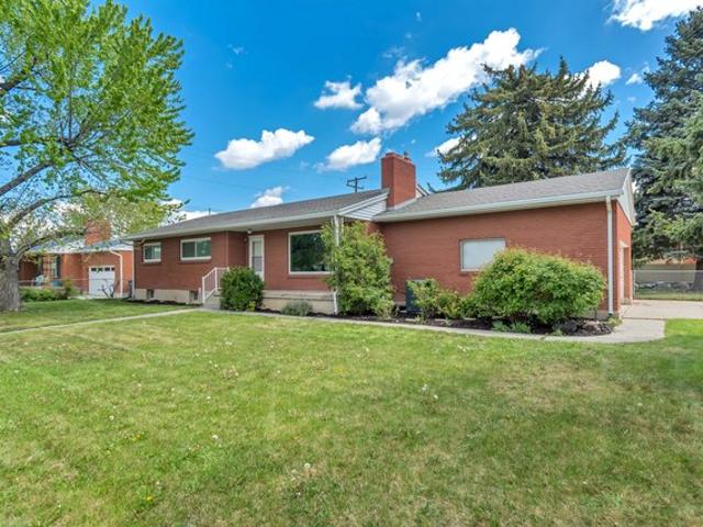 House for sale in Sandy, Utah