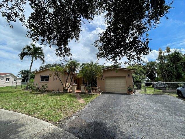 House for sale in Cooper City, Florida