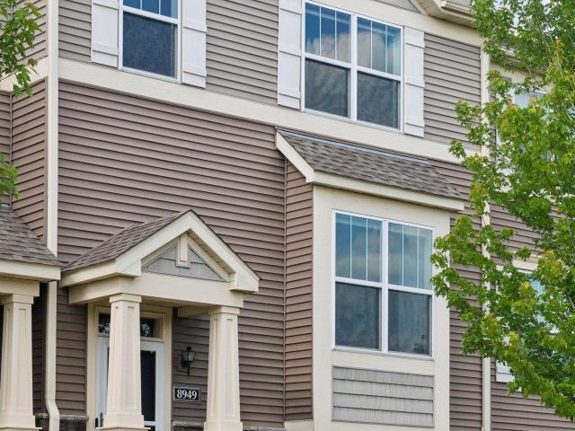 Townhouse for sale in Chanhassen
