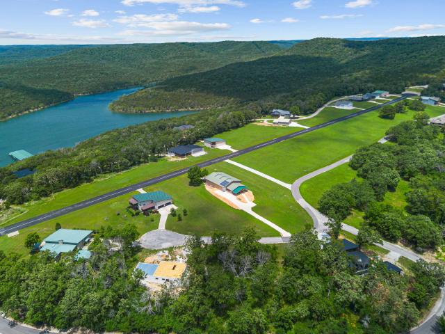 House for sale in Stone, Missouri