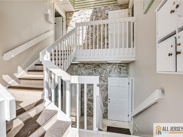 Commercial for sale in Westbury Park, Woodbridge Township