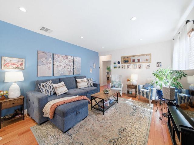 House for sale in Los Angeles, Los Angeles County