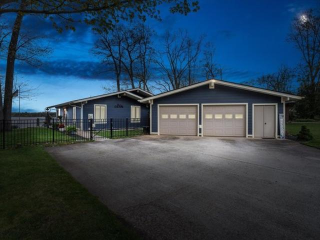 House for sale in Lawton, Michigan