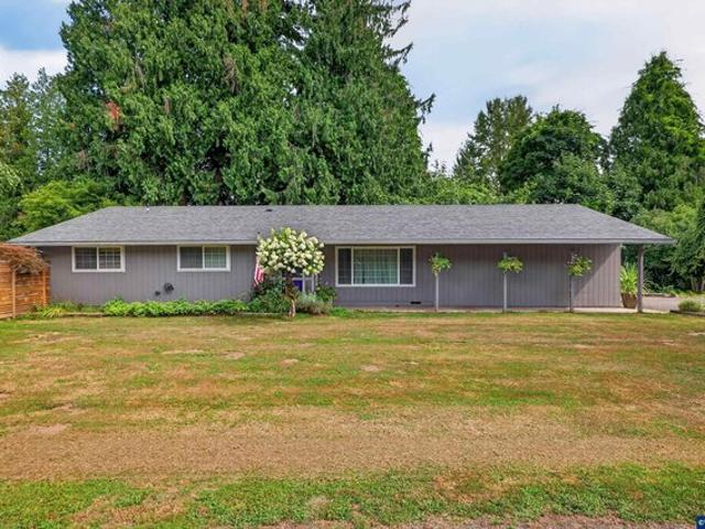House for sale in Oregonia