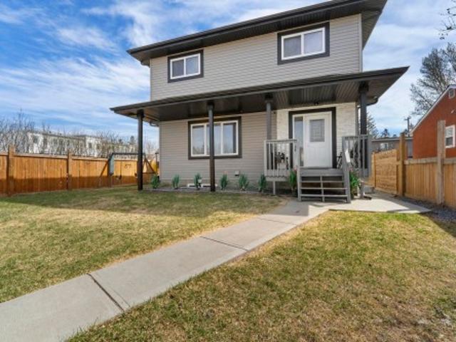 Duplex for sale in Wedgewood, Alberta