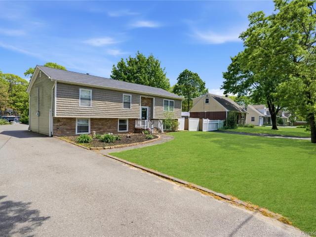House for sale in Centereach, New York