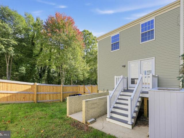 Townhouse for sale in Owings Farm, North Beach