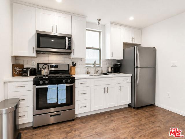 Property for rent in Canoga Park, California