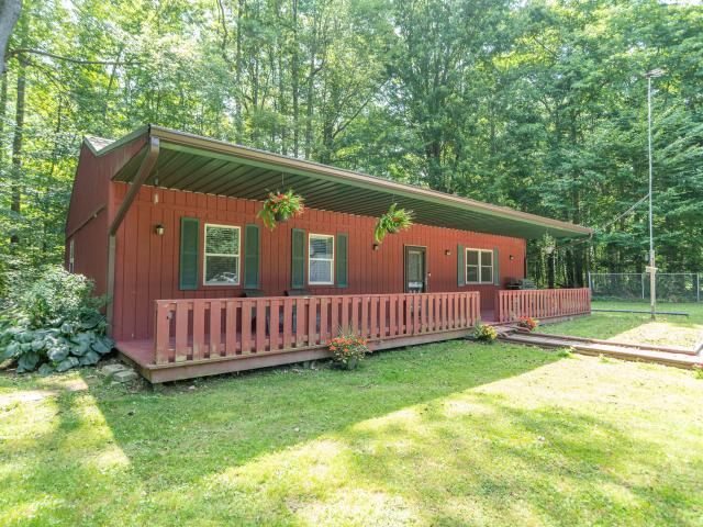 House for sale in Paragon, Indiana