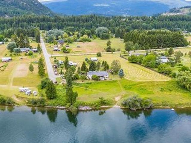 House for sale in Shoreacres, British Columbia
