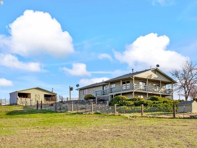 Farm for sale in Oregonia