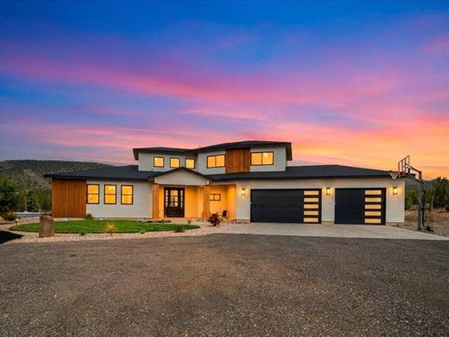 House for sale in Powell Butte, Crook County